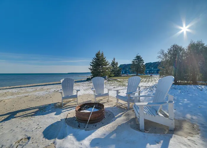 St. Ignace Cottage W/ Deck & Beach On Lake Huron!
